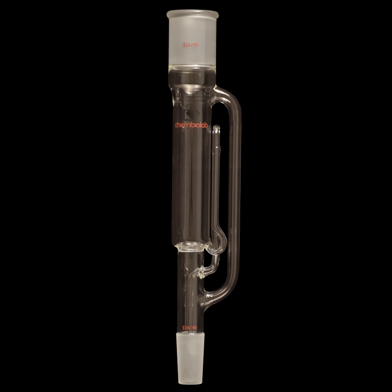Soxhlet Extractor Extraction capacity: 45mL. Body OD: 32mm. Overall length 290mm.
Top outer joint: 34/45. Lower inner joint: 24/40.